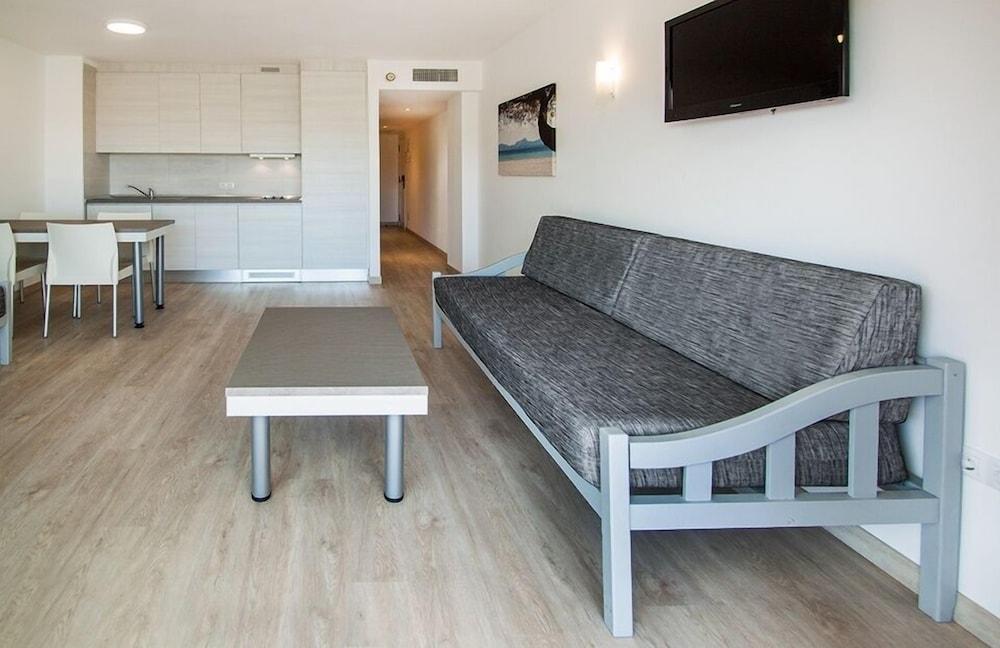 Apartamentos Sol Y Vera Magaluf  Exterior photo