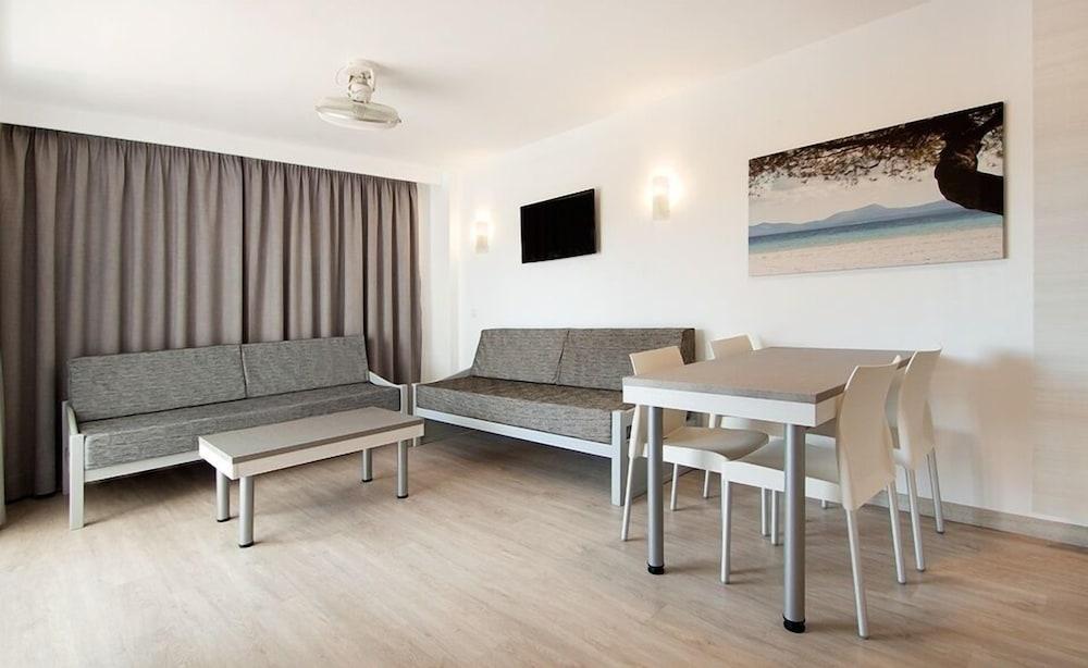 Apartamentos Sol Y Vera Magaluf  Exterior photo